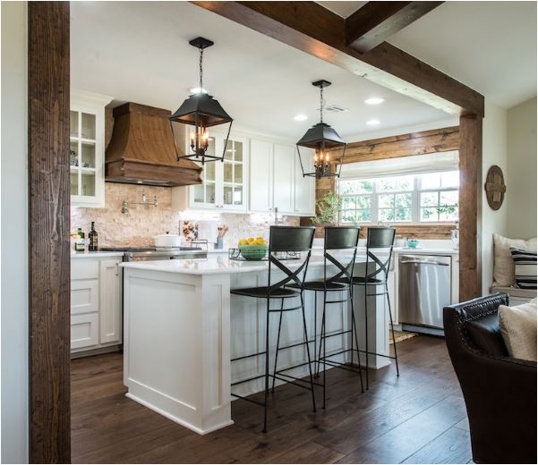 Bright and Light White Kitchens http://www.pattersondecoratinggroup.com/blog 